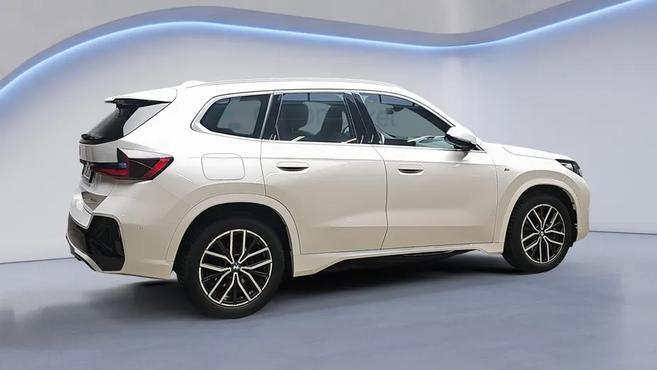 BMW X1 X1 xDrive23i mHEV aut