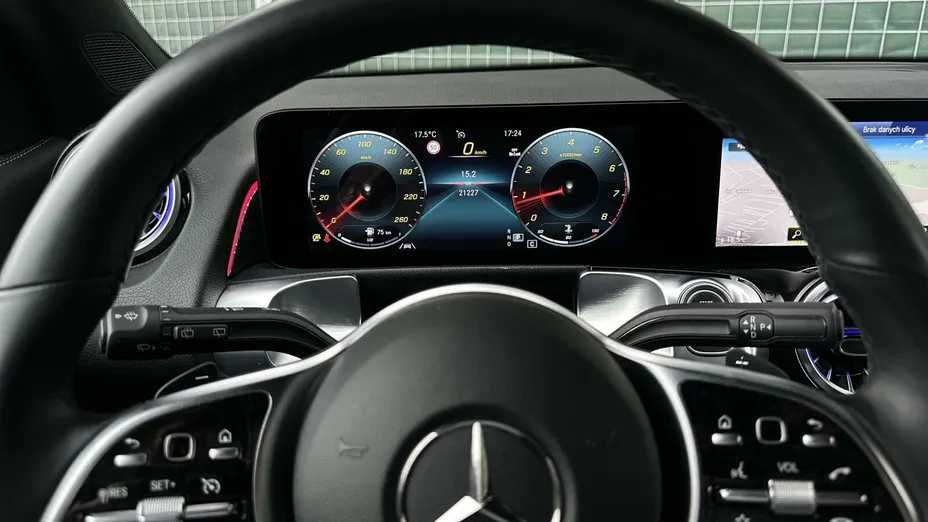 MERCEDES-BENZ GLB GLB 200 mHEV Progressive 7G-DCT