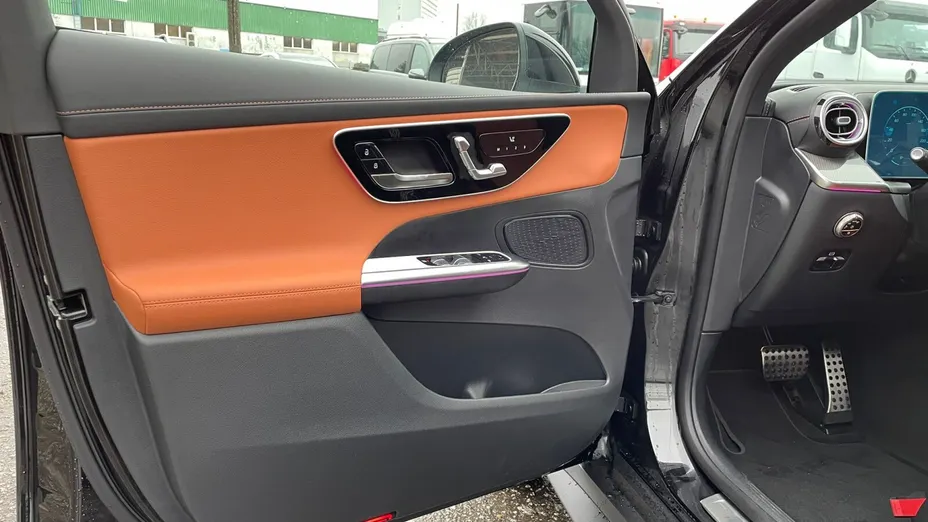 MERCEDES-BENZ GLC GLC 300 e 4-Matic AMG Line Nowy