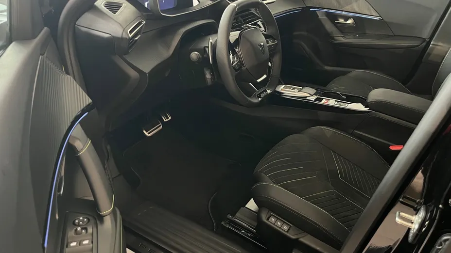 PEUGEOT 2008 2008 PureTech mHEV GT e-DCS6 Nowy