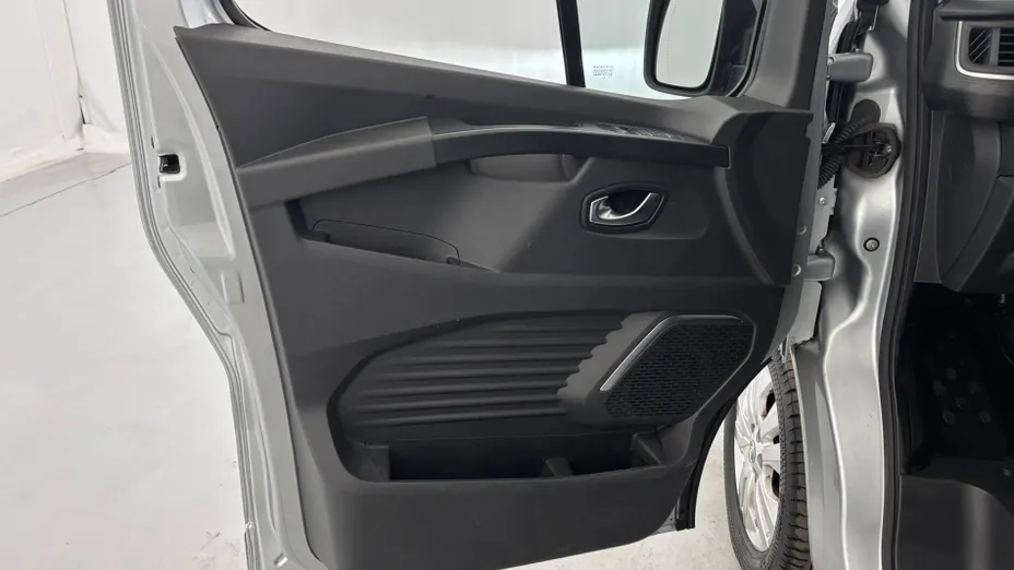 RENAULT Trafic -