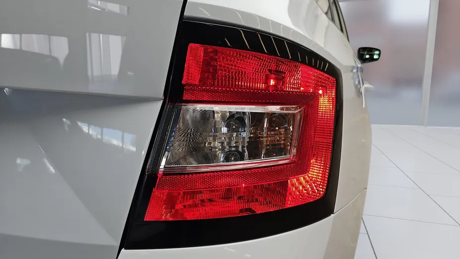 SKODA Fabia Fabia 1.0 TSI Ambition