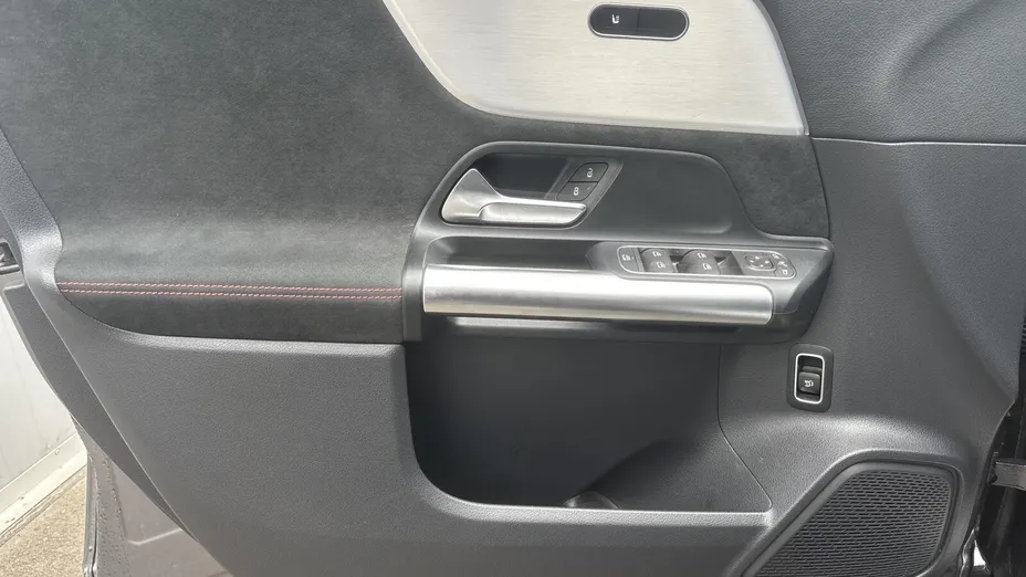 MERCEDES-BENZ GLA GLA 200 mHEV AMG Line 7G-DCT