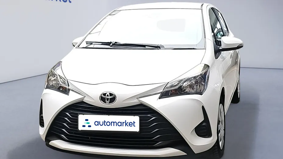 TOYOTA Yaris Yaris 1.5 Active