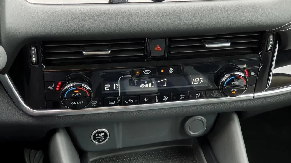 NISSAN Qashqai Qashqai 1.3 DIG-T mHEV N-Connecta Xtronic