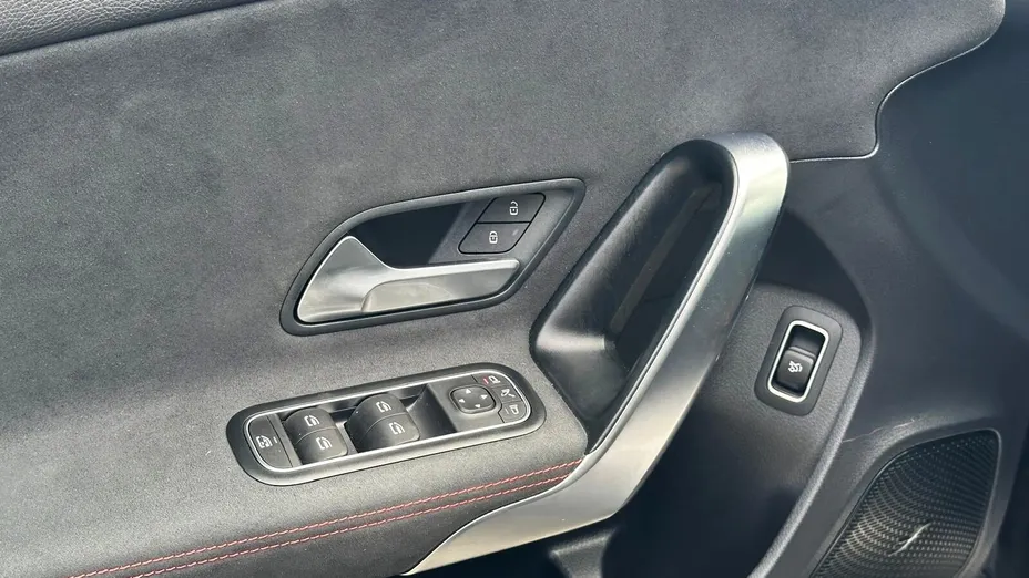 MERCEDES-BENZ A Klasa A 200 7G-DCT