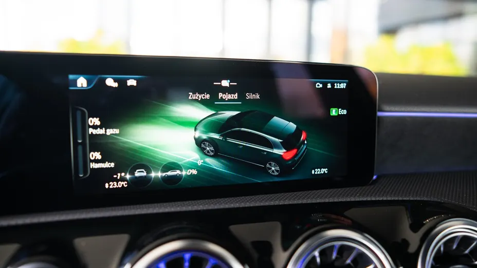 MERCEDES-BENZ A Klasa A 200 AMG Line 7G-DCT