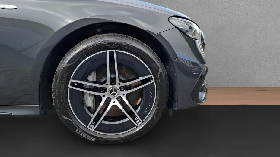 MERCEDES-BENZ E Klasa E 300 de PHEV 4-Matic AMG 9G-Tronic