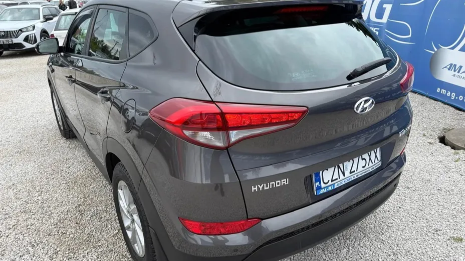 HYUNDAI Tucson -