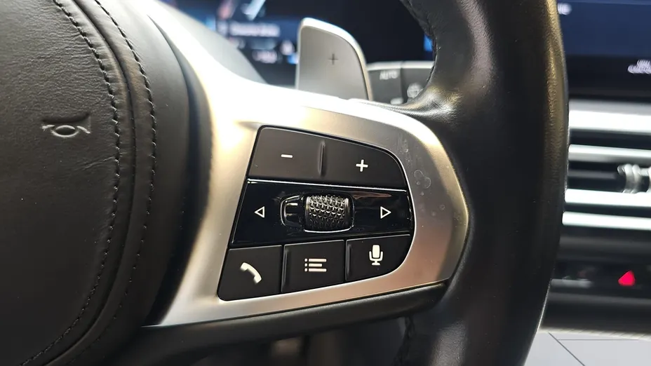 BMW Seria 3 330i aut