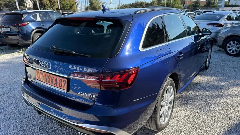 AUDI A4 -