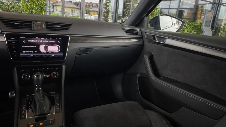 SKODA Superb Superb 2.0 TDI SCR 4x4 Sportline DSG