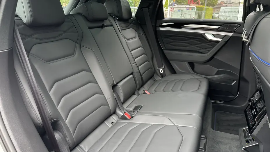 VOLKSWAGEN Touareg Touareg 3.0 V6 TFSI PHEV 340kW 4Motion R