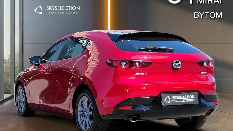MAZDA 3 -