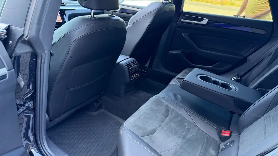VOLKSWAGEN Arteon Arteon 2.0 TSI 4Motion R DSG