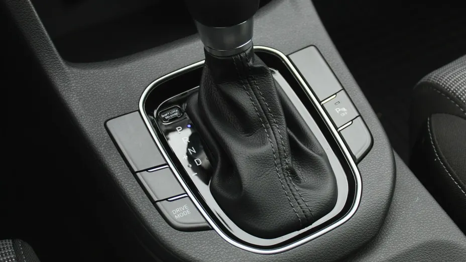 HYUNDAI i30 i30 1.0 T-GDI Modern DCT