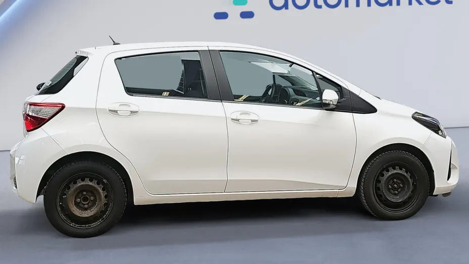 TOYOTA Yaris Yaris 1.5 Active