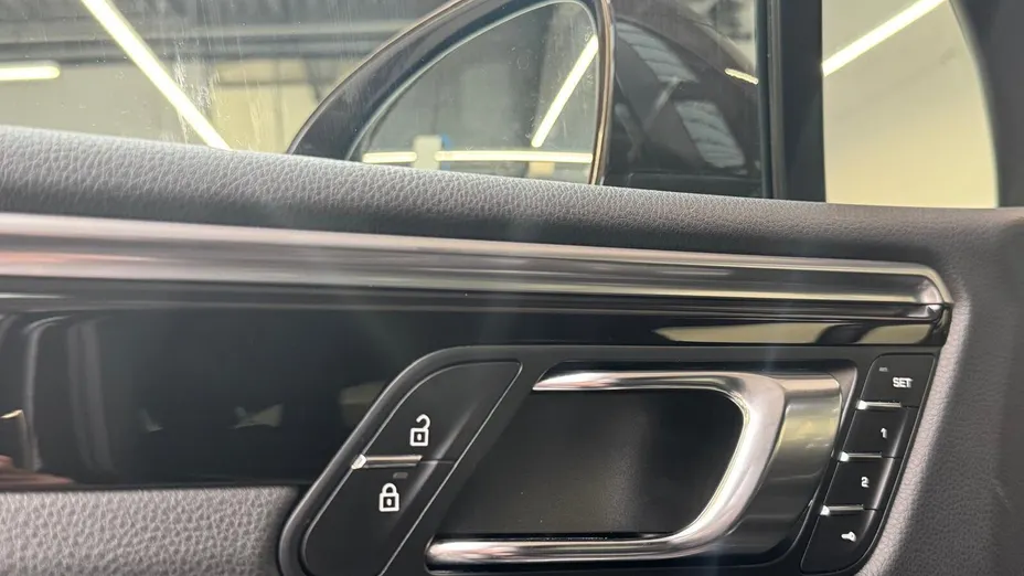 PORSCHE Macan Macan