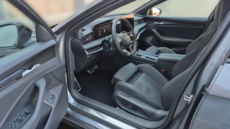 SKODA Superb Superb 2.0 TSI Sportline DSG Nowy