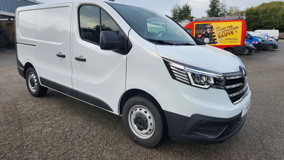 RENAULT Trafic -
