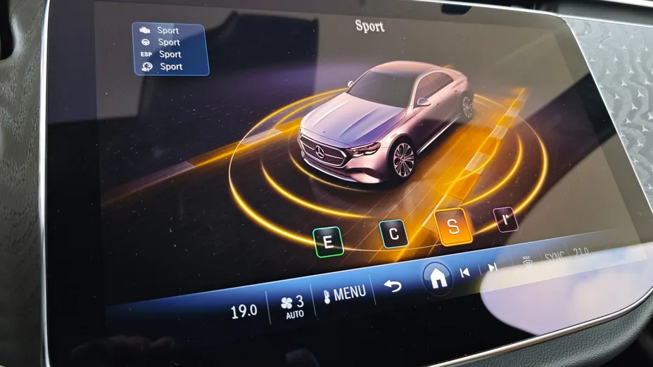 MERCEDES-BENZ E Klasa E 220 d mHEV 4-Matic AMG 9G-Tronic