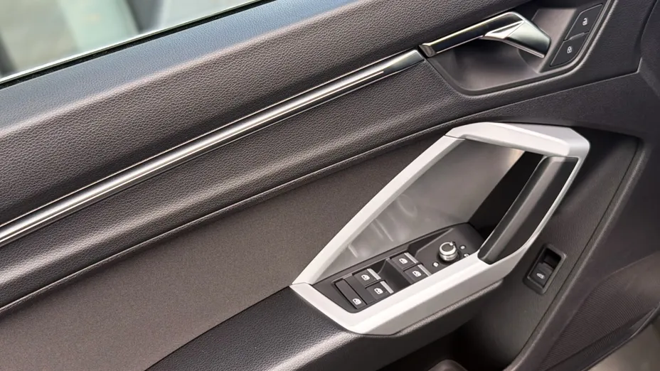 AUDI Q3 Sportback -
