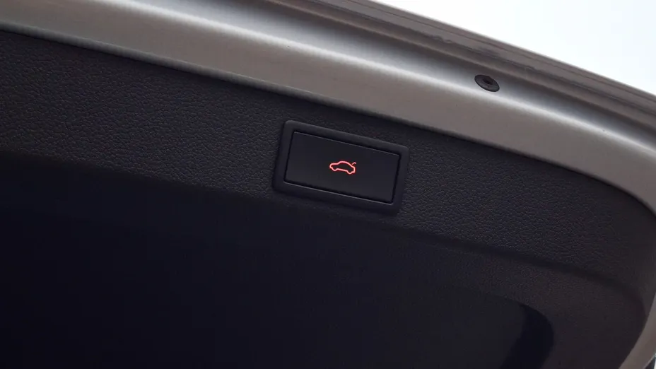 SKODA Superb Superb 2.0 TDI SCR Sportline DSG