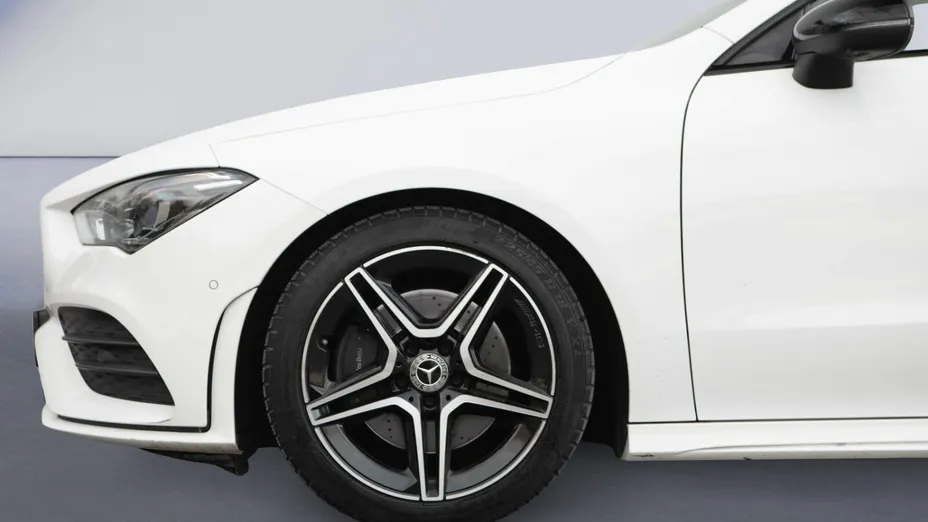 MERCEDES-BENZ CLA CLA 200 AMG Line 7G-DCT