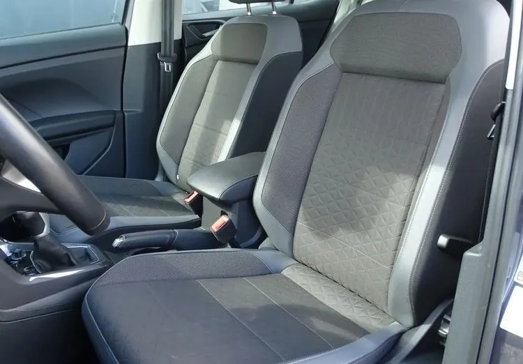 VOLKSWAGEN T-Cross -
