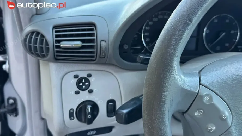MERCEDES-BENZ C Klasa -