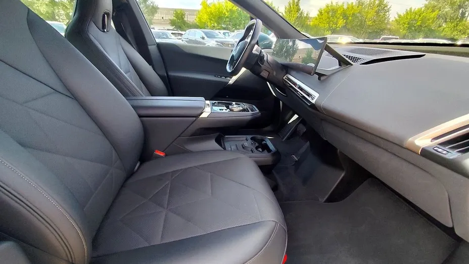 BMW iX iX xDrive50 111.5kWh Signature