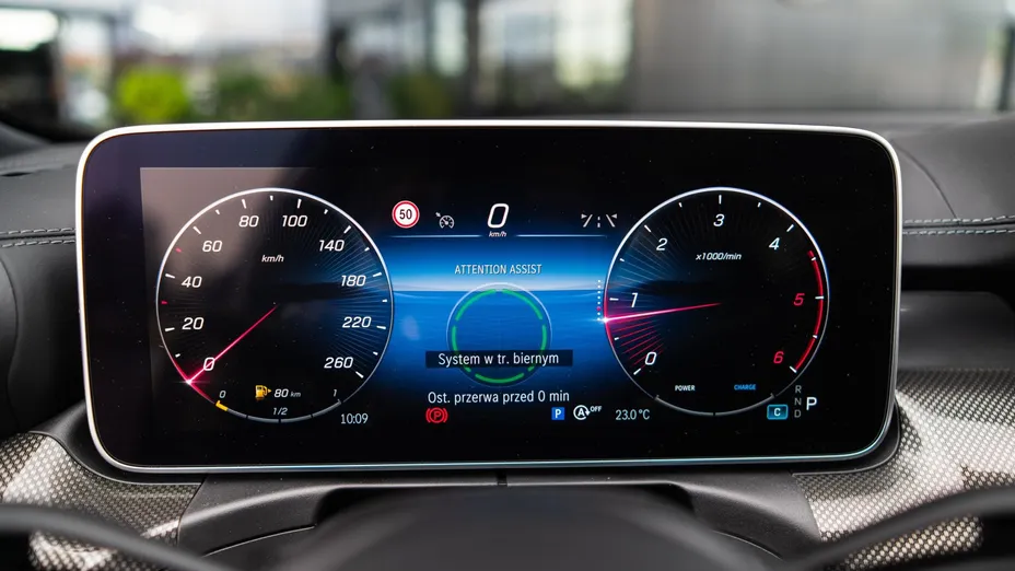 MERCEDES-BENZ C Klasa C 220 d mHEV 4-Matic AMG