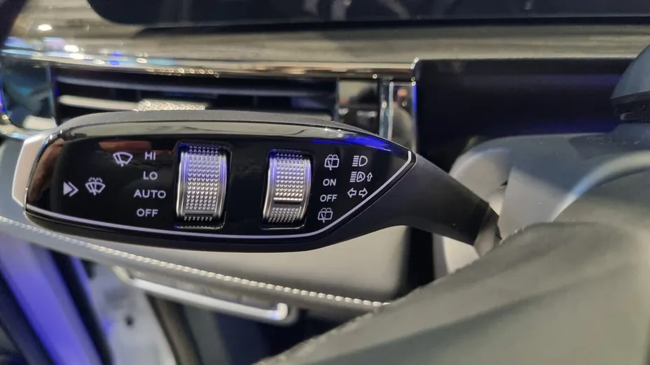 OMODA Omoda 5 Omoda 5 1.6 T-GDI Premium DCT