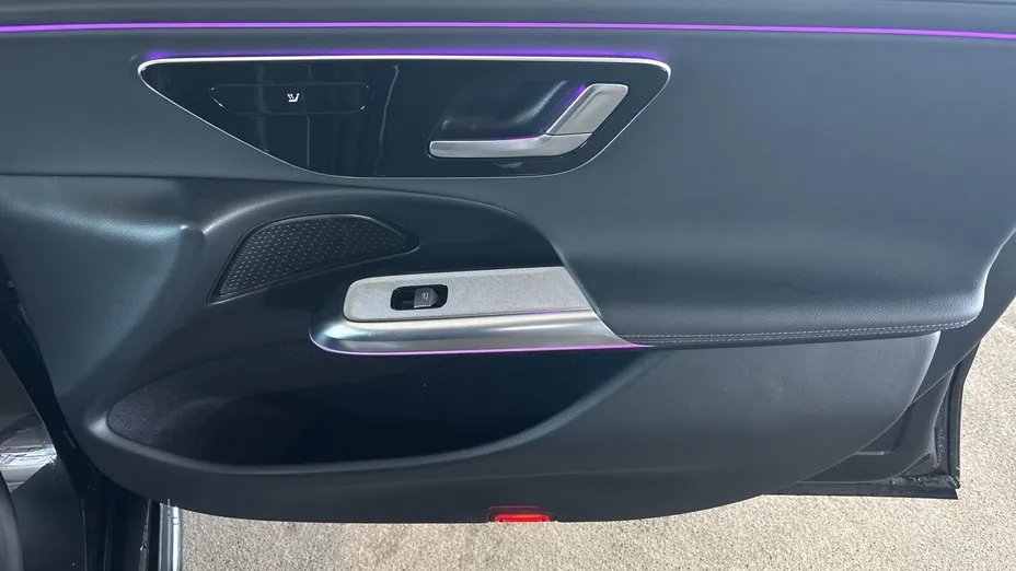 MERCEDES-BENZ E Klasa E 220 d mHEV 4-Matic AMG 9G-Tronic