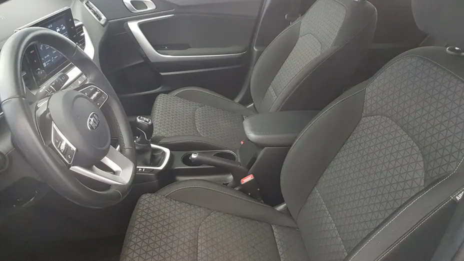 KIA Cee'd Ceed 1.6 CRDi SCR M