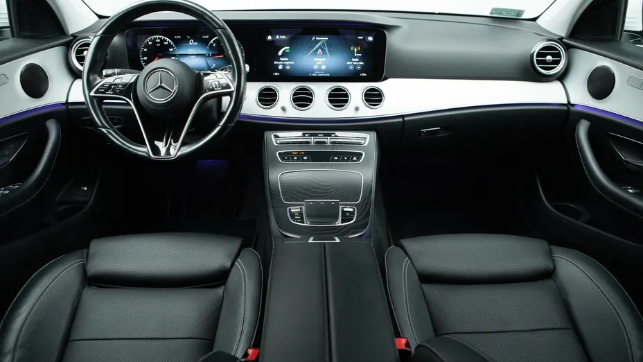 MERCEDES-BENZ E Klasa E 220 d 4-Matic AMG