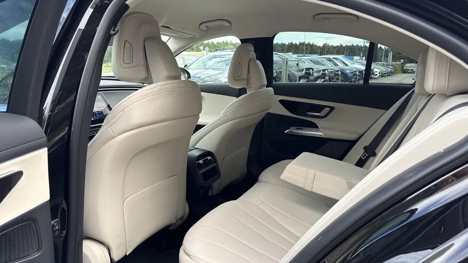 MERCEDES-BENZ E Klasa E 220 d mHEV 4-Matic Avantgarde 9G-Tronic