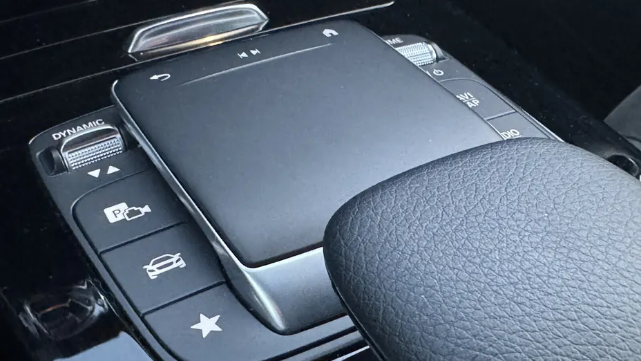 MERCEDES-BENZ CLA CLA 200 AMG Line 7G-DCT