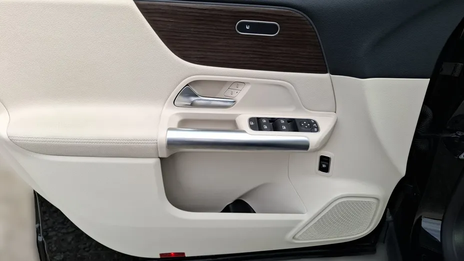 MERCEDES-BENZ GLA GLA 200 mHEV Progressive 7G-DCT
