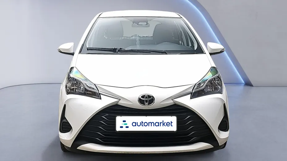 TOYOTA Yaris Yaris 1.5 Active