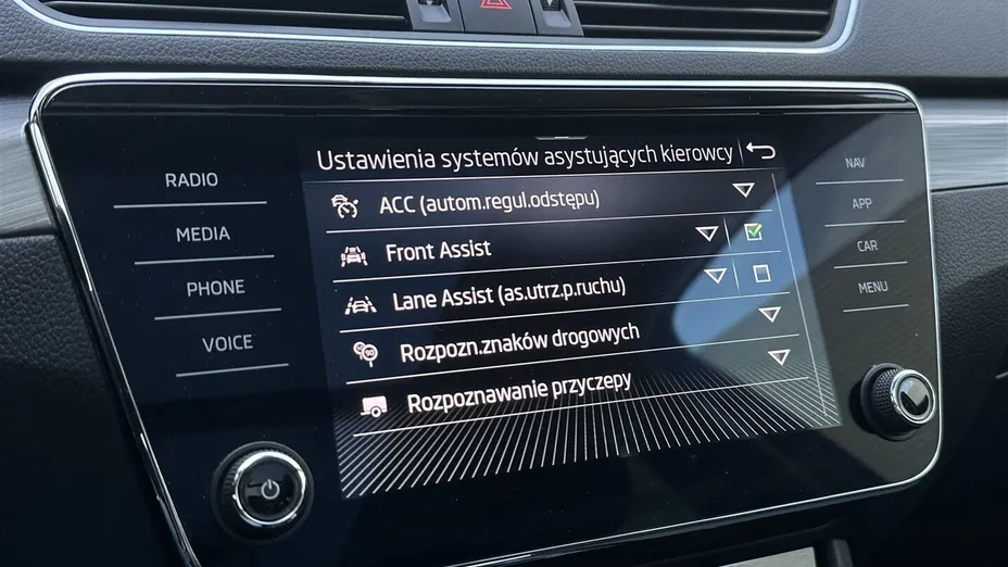 SKODA Superb Superb 2.0 TDI SCR Style DSG