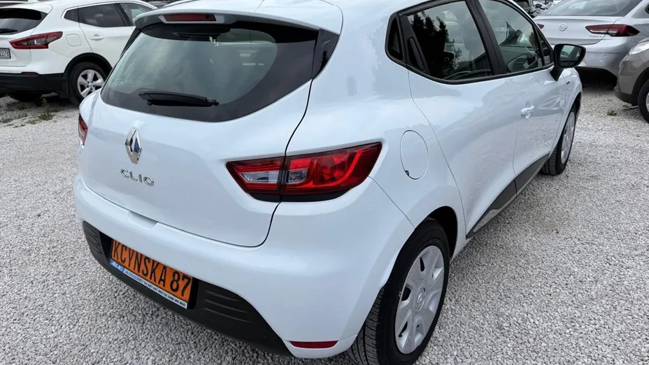 RENAULT Clio -