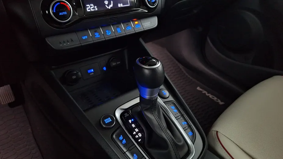 HYUNDAI Kona Kona 1.6 T-GDI Premium 4WD DCT