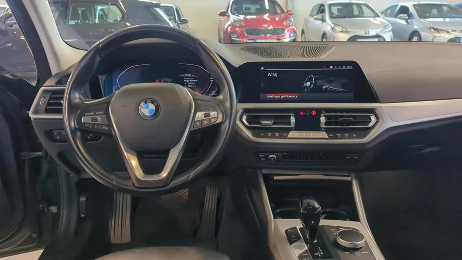 BMW Seria 3 318i Sport Line aut
