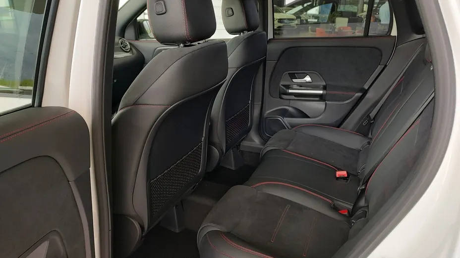 MERCEDES-BENZ GLA GLA 220 mHEV 4-Matic AMG Line 8G-DCT