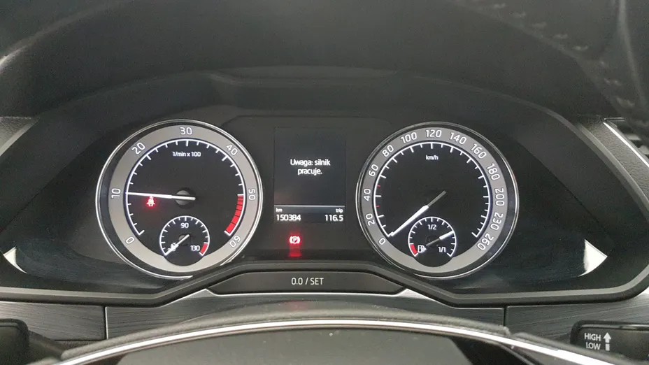 SKODA Superb Superb 2.0 TDI SCR Ambition