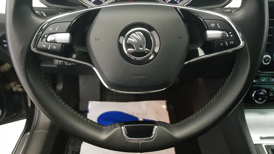 SKODA Superb Superb 2.0 TDI SCR Ambition