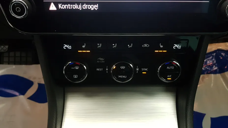 SKODA Superb Superb 2.0 TDI SCR Ambition