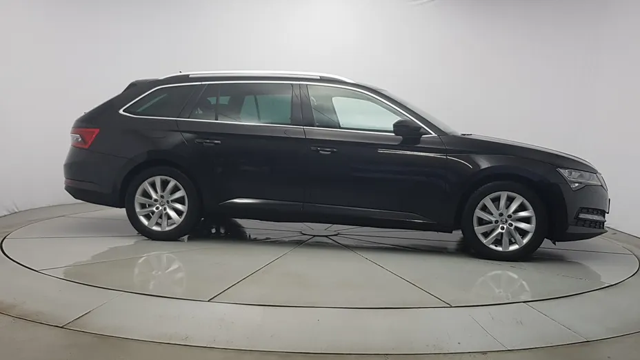SKODA Superb Superb 2.0 TDI SCR Ambition