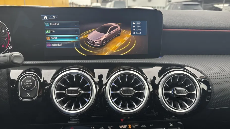 MERCEDES-BENZ A Klasa A 200 AMG Line 7G-DCT